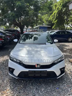 Honda Civic 2024 White
