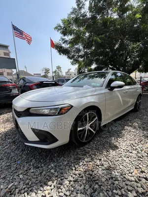 Honda Civic 2024 White