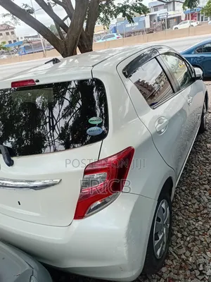 Toyota Vitz 2015 White