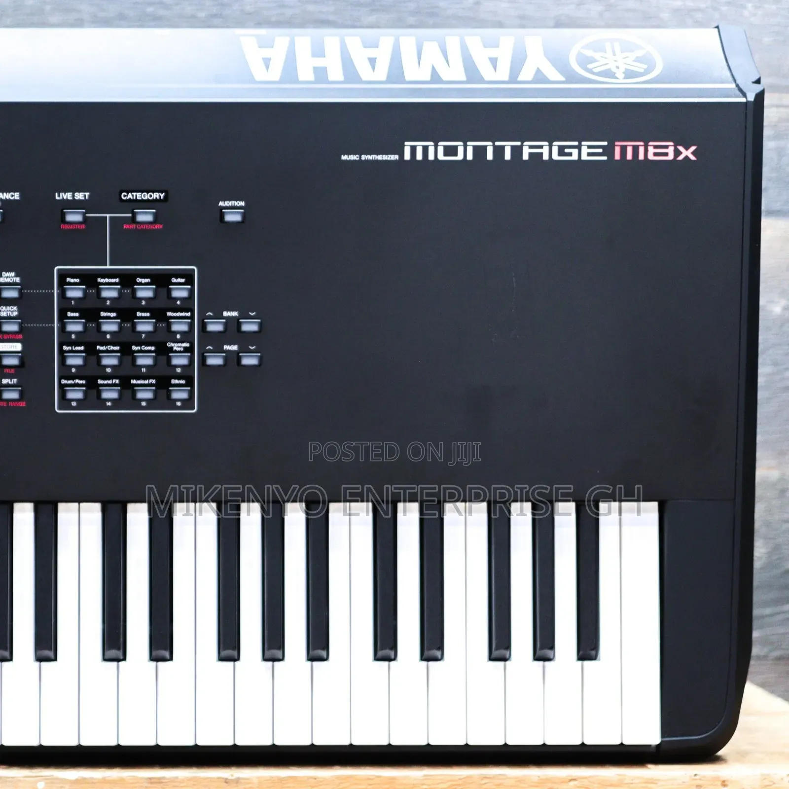 Yamaha Montage M8x 88-Key Synthesizer With Stand