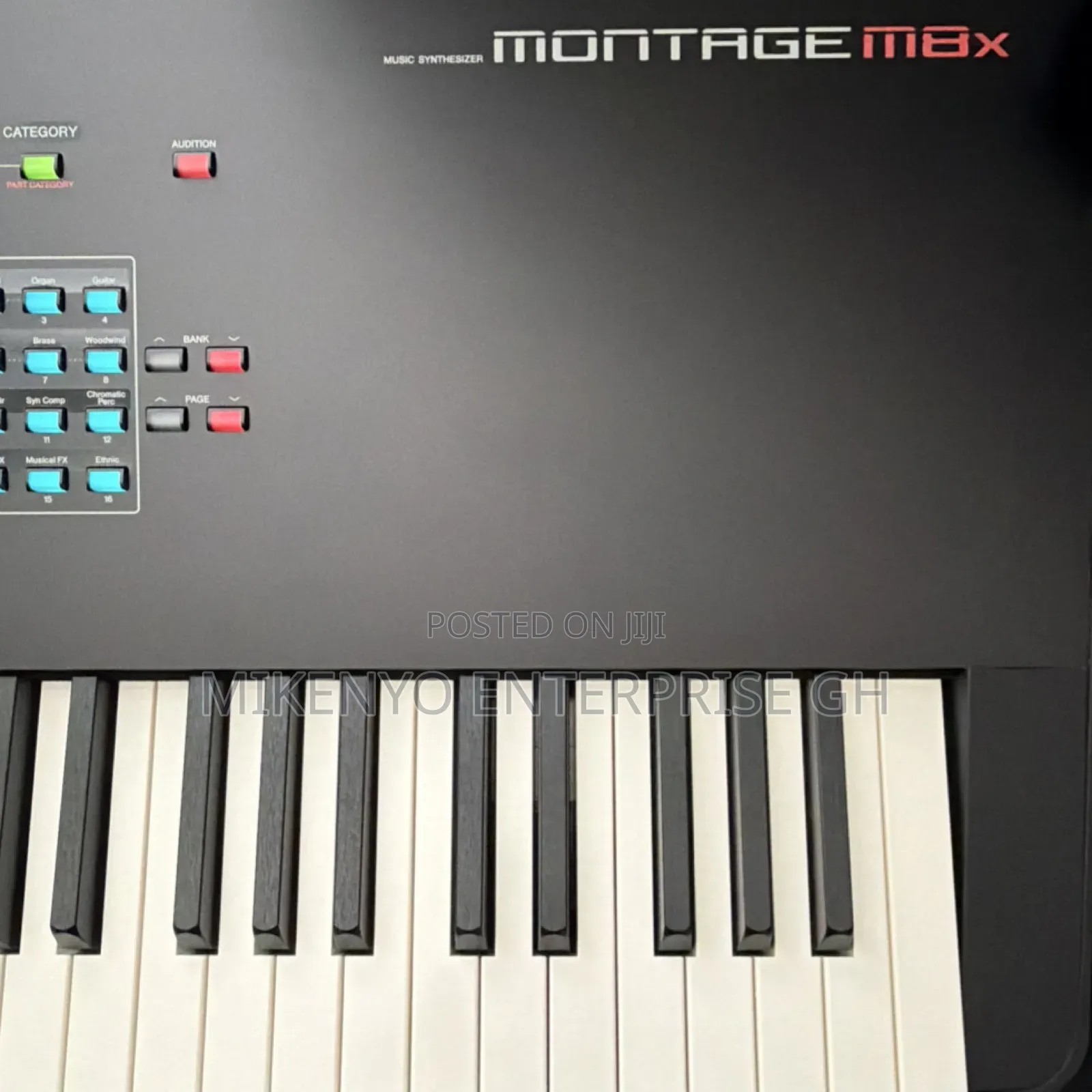 Yamaha Montage M8x 88-Key Synthesizer With Stand