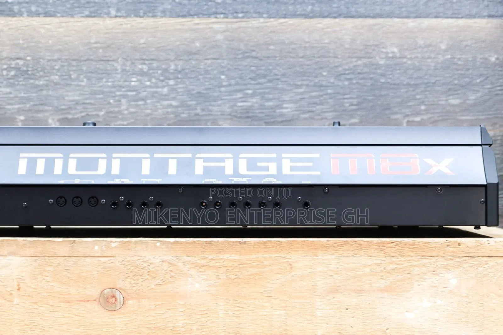Yamaha Montage M8x 88-Key Synthesizer With Stand