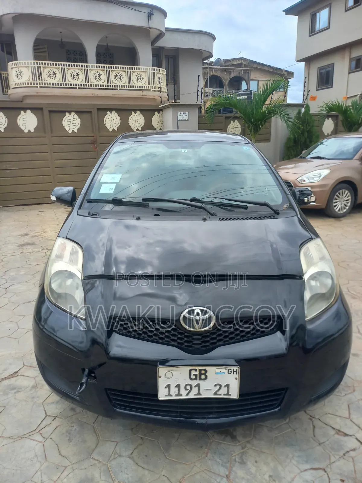 Toyota Vitz 1.0 FWD 3dr 2010 Black