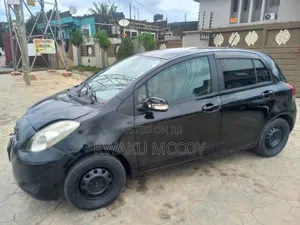Toyota Vitz 1.0 FWD 3dr 2010 Black