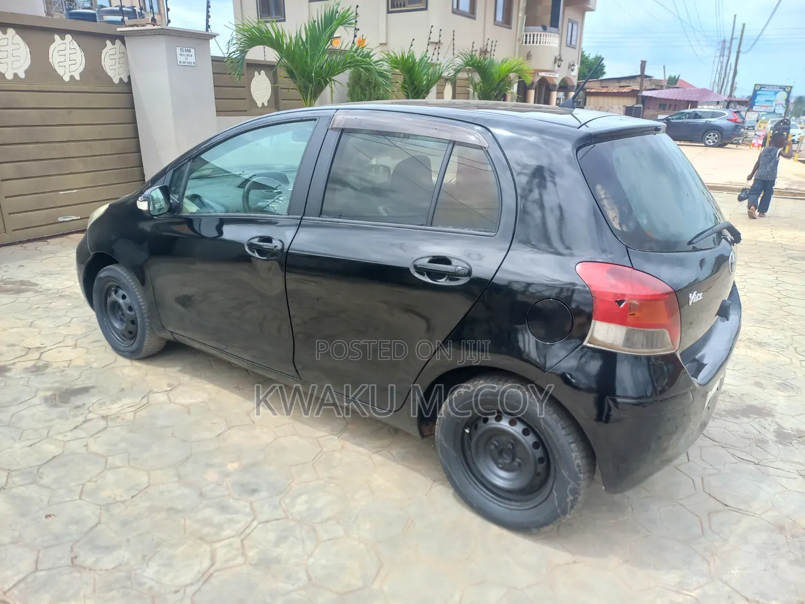 Toyota Vitz 1.0 FWD 3dr 2010 Black
