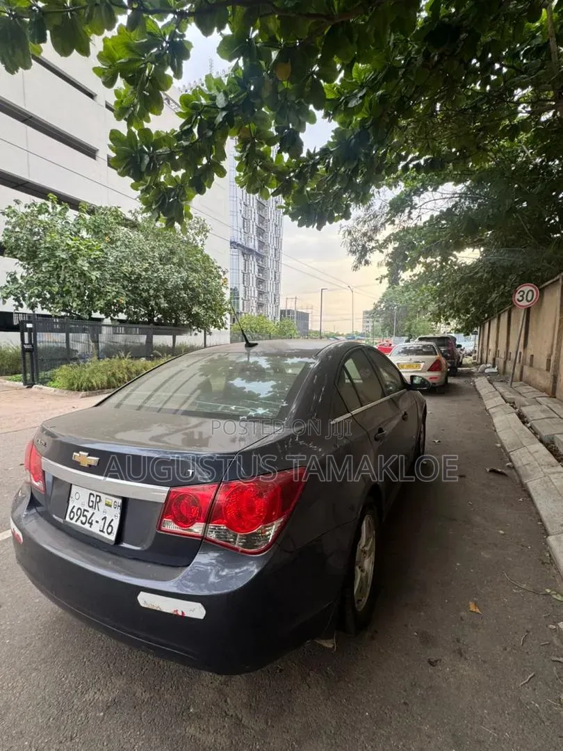 Chevrolet Cruze 2013 Gray