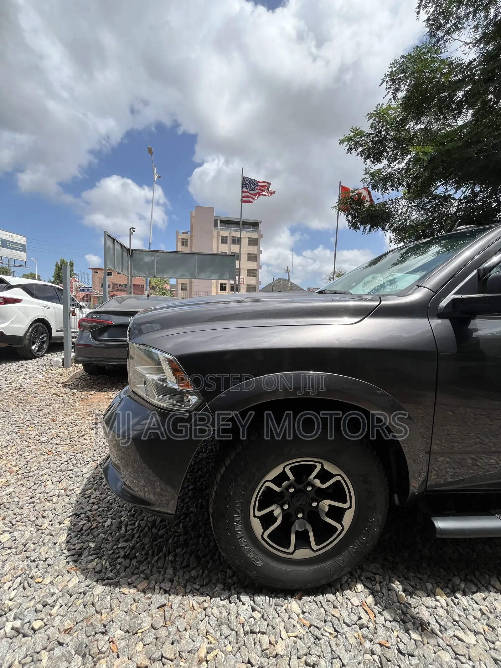 RAM 1500 2021 Gray