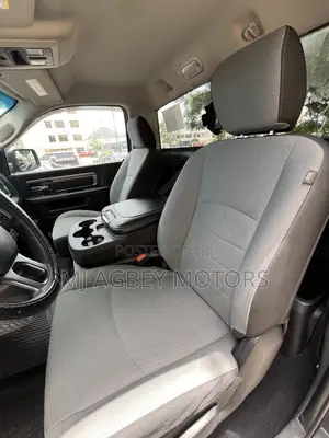 RAM 1500 2021 Gray
