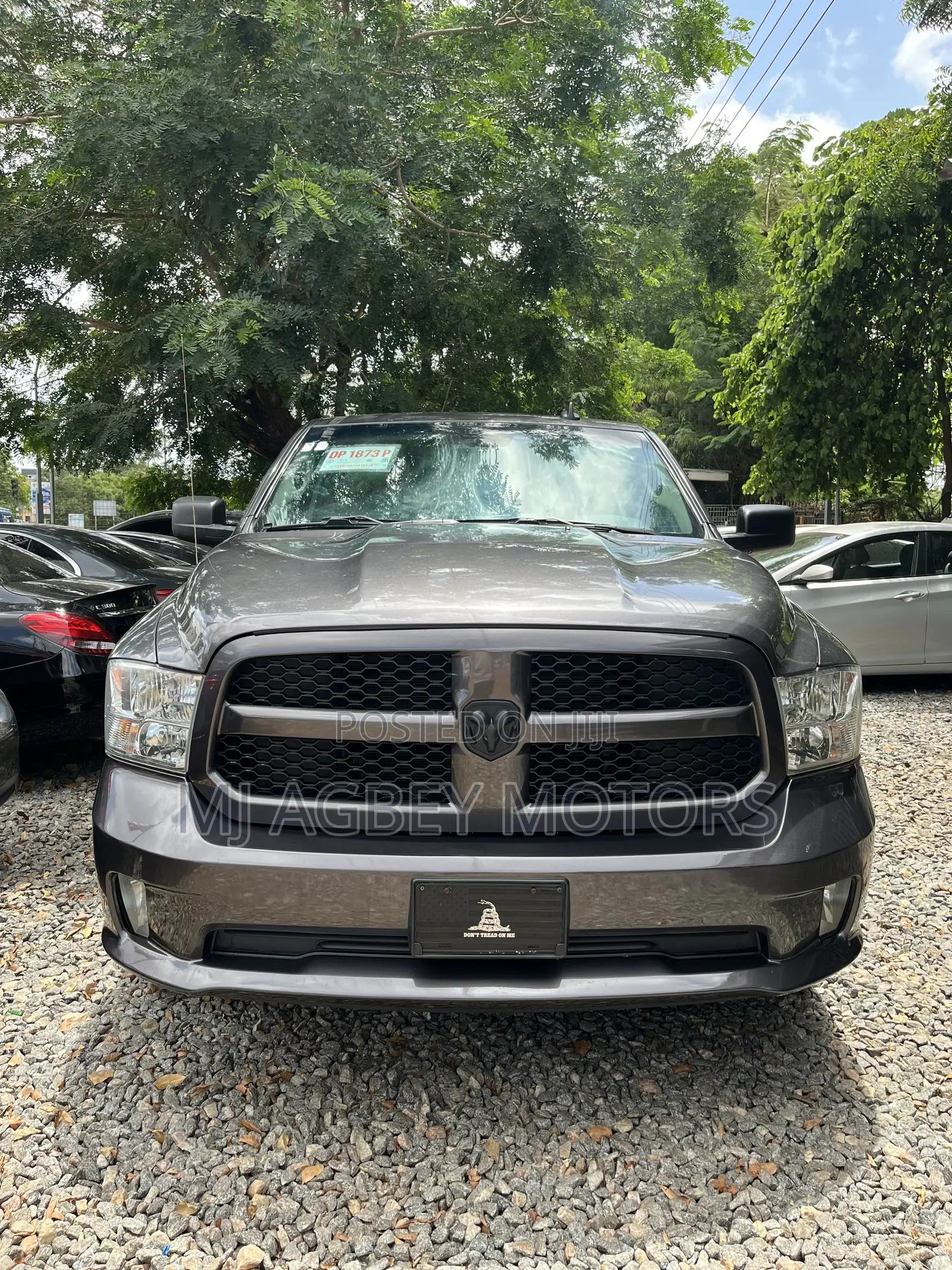RAM 1500 2021 Gray