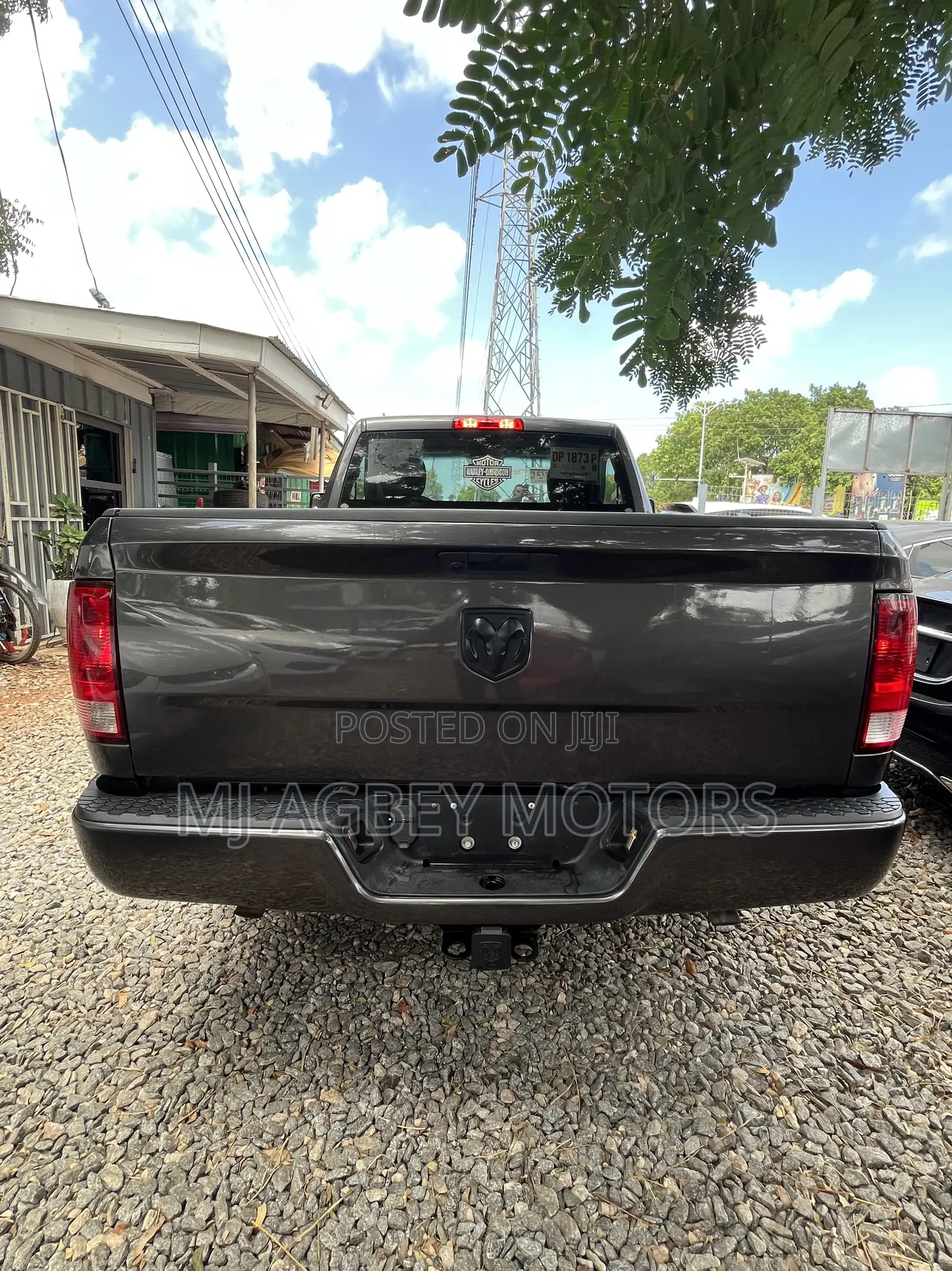 RAM 1500 2021 Gray