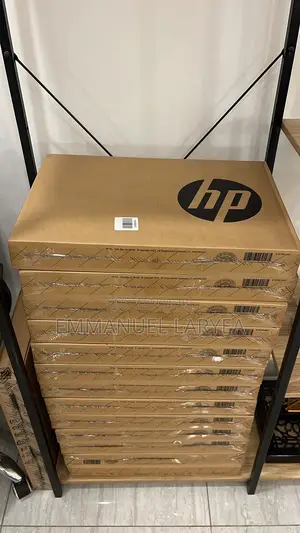New Laptop HP 17-3000 4GB Intel SSD 128GB