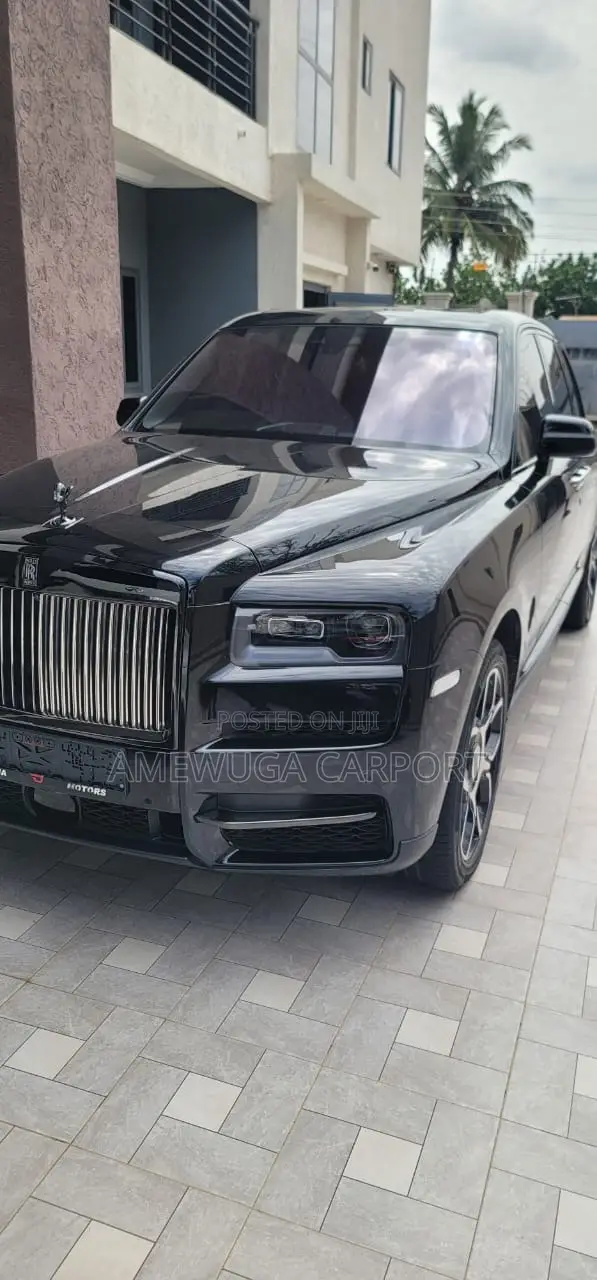 Rolls-Royce Cullinan Black Badge 2024 Black