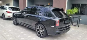 Rolls-Royce Cullinan Black Badge 2024 Black