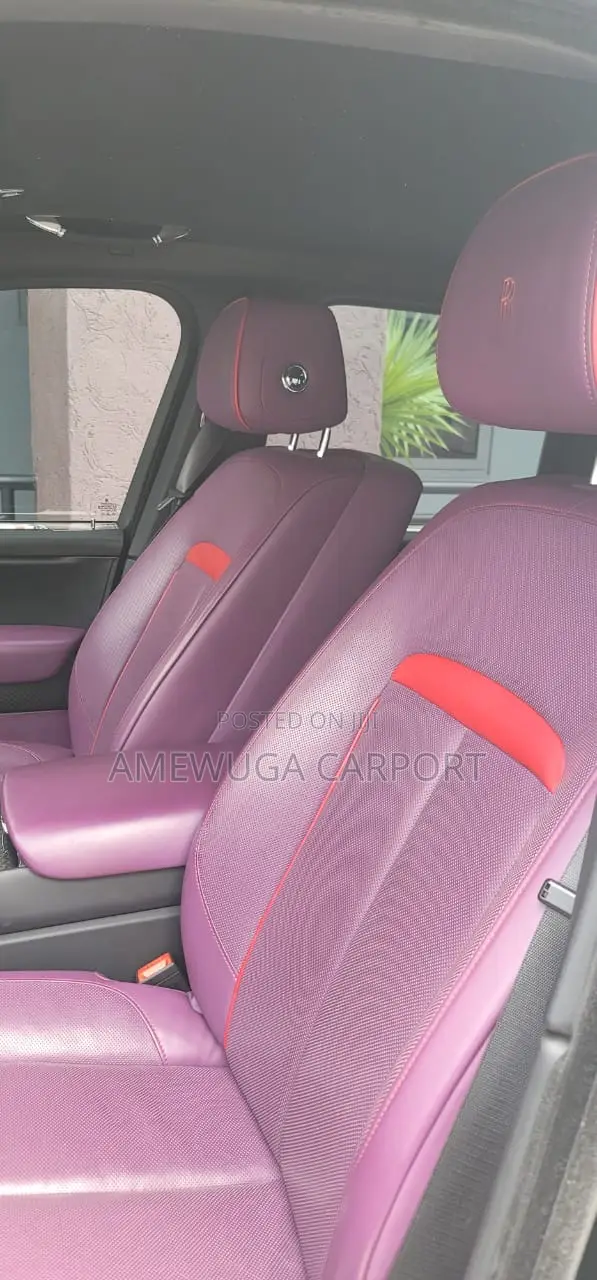 Rolls-Royce Cullinan Black Badge 2024 Black