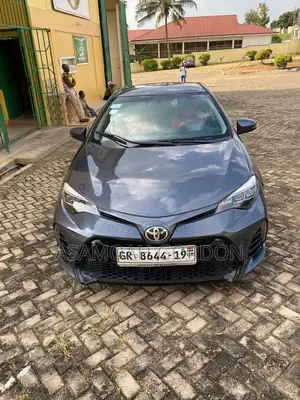 Toyota Corolla L 4dr Sedan (1.8L 4cyl 4A) 2015 Gray