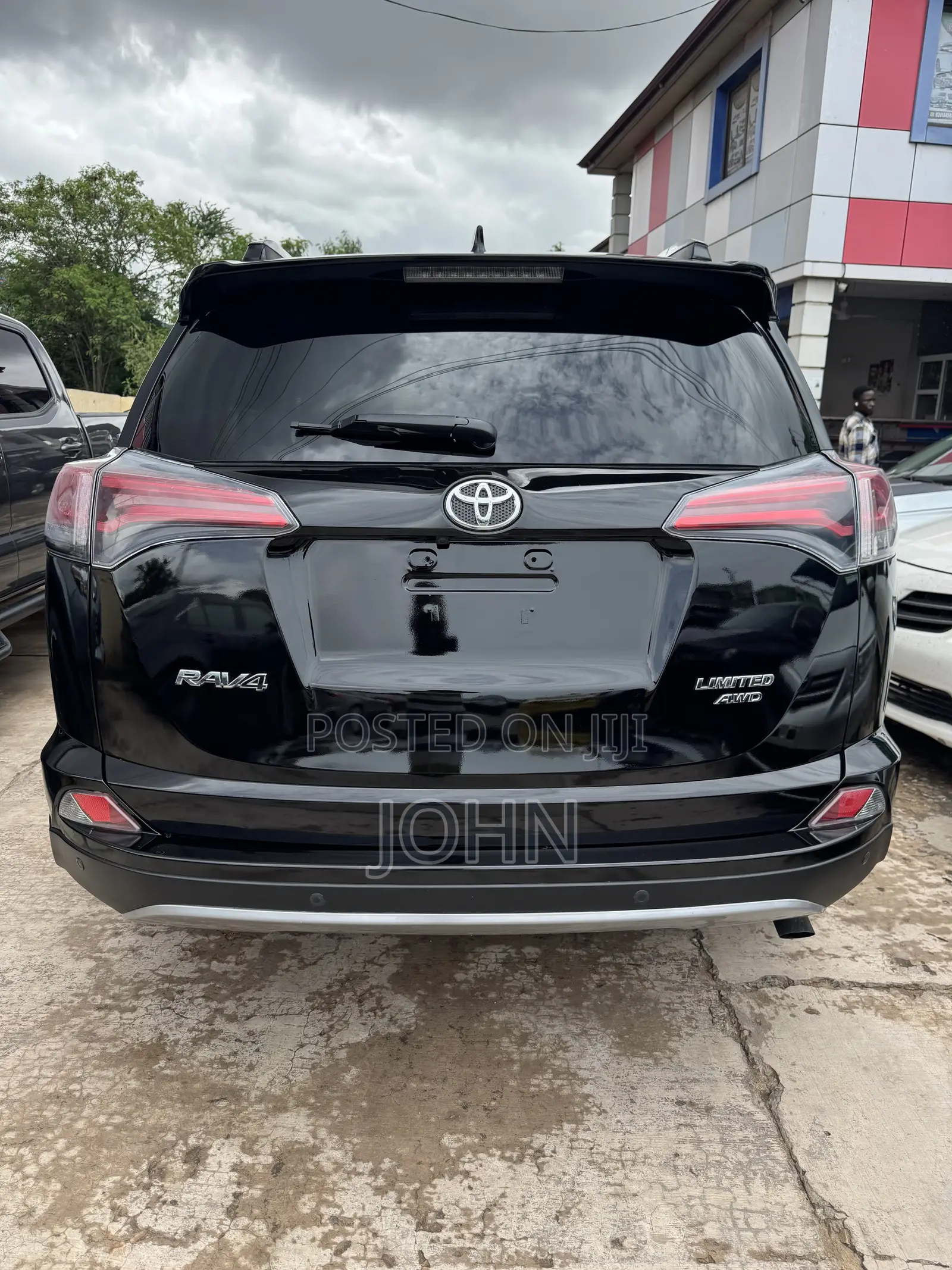 Toyota RAV4 Limited 4dr SUV (2.5L 4cyl 6A) 2018 Black