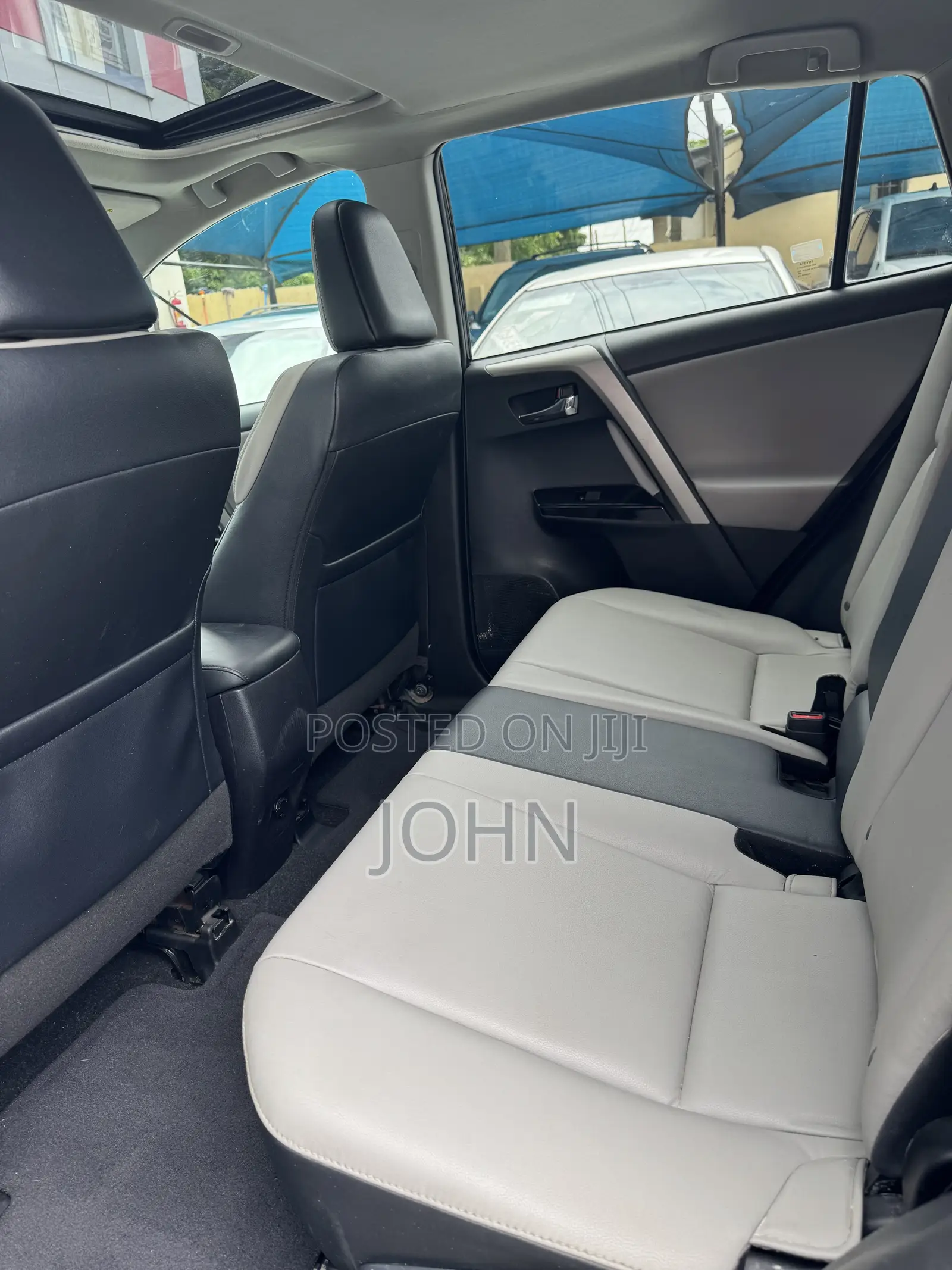 Toyota RAV4 Limited 4dr SUV (2.5L 4cyl 6A) 2018 Black