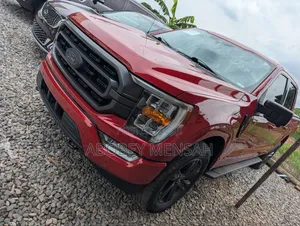 Ford F-150 XLT 2021 Red