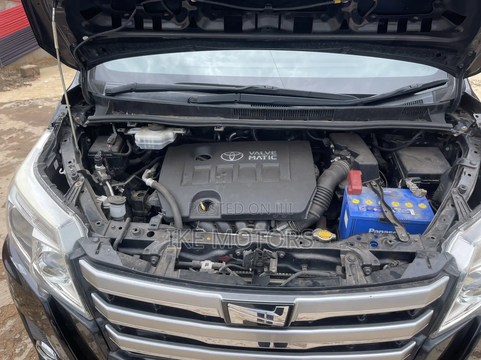 Toyota Voxy 2014 Black