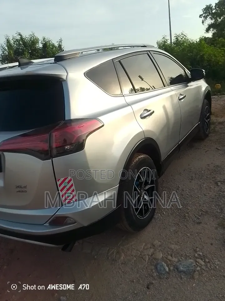 Toyota RAV4 2016 Silver