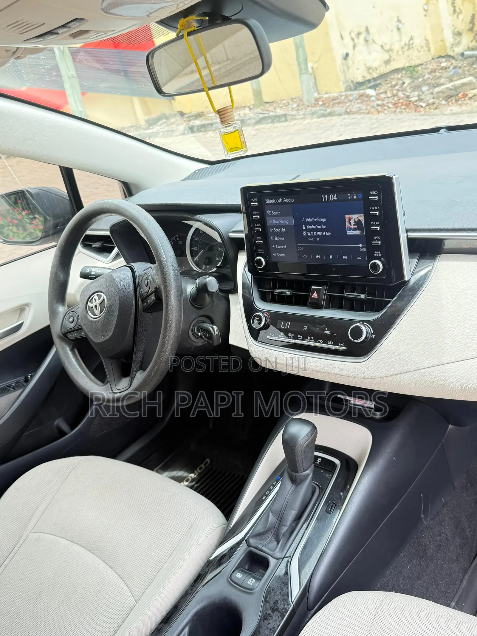 Toyota Corolla LE 2020 Black