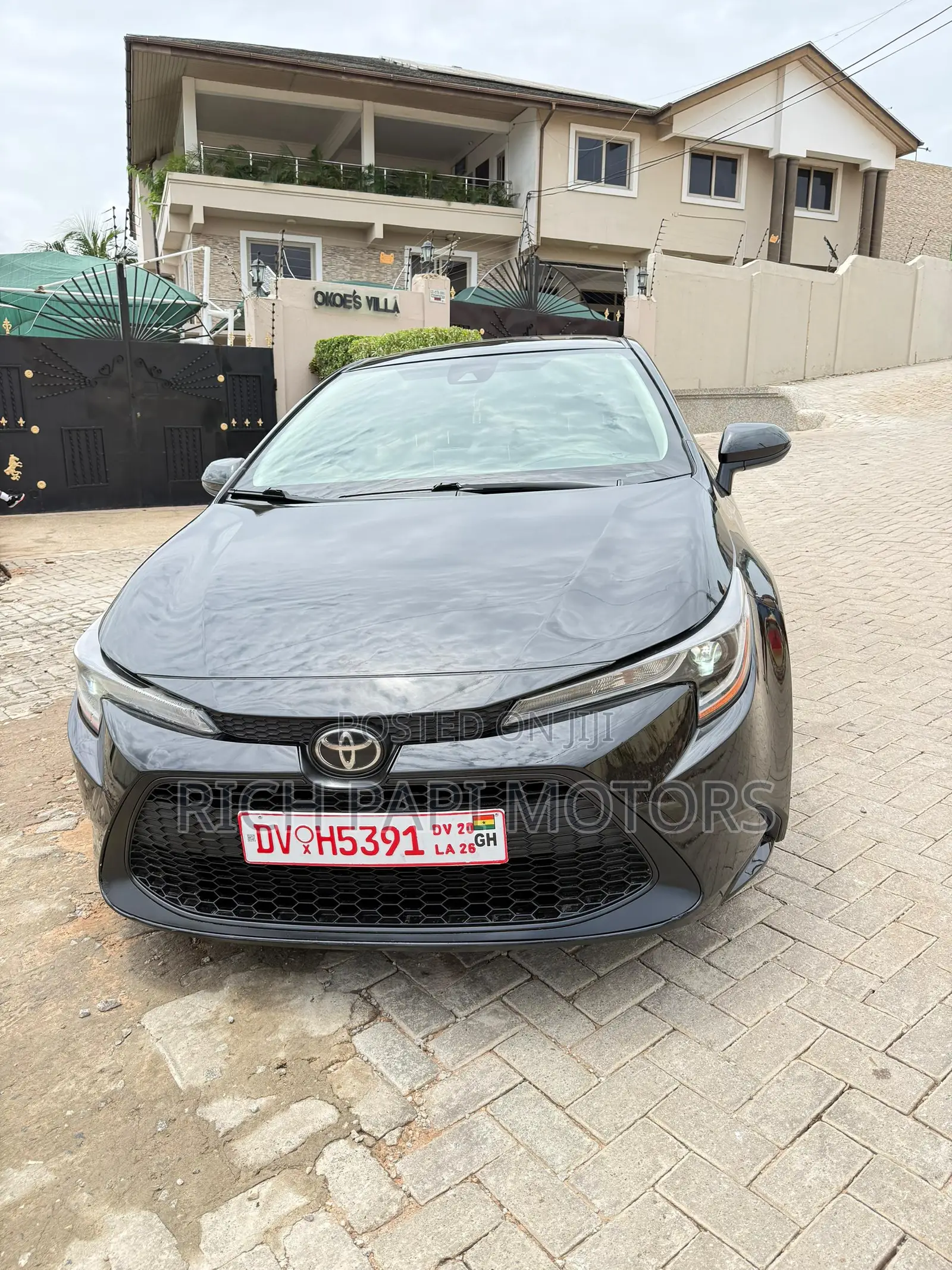 Toyota Corolla LE 2020 Black