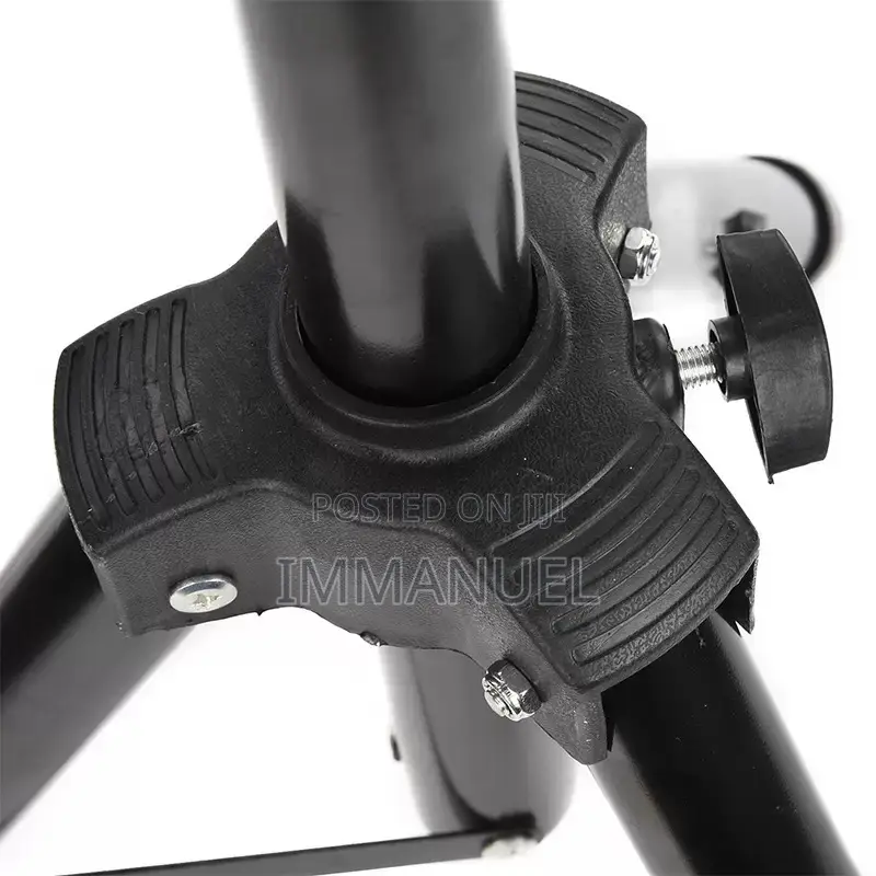 High Quality Tripod Wig Stand