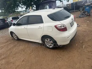 Toyota Matrix 2010 White