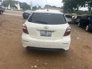 Toyota Matrix 2010 White