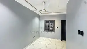 3bdrm House in Apsrtment House, Ola Achool Area for rent