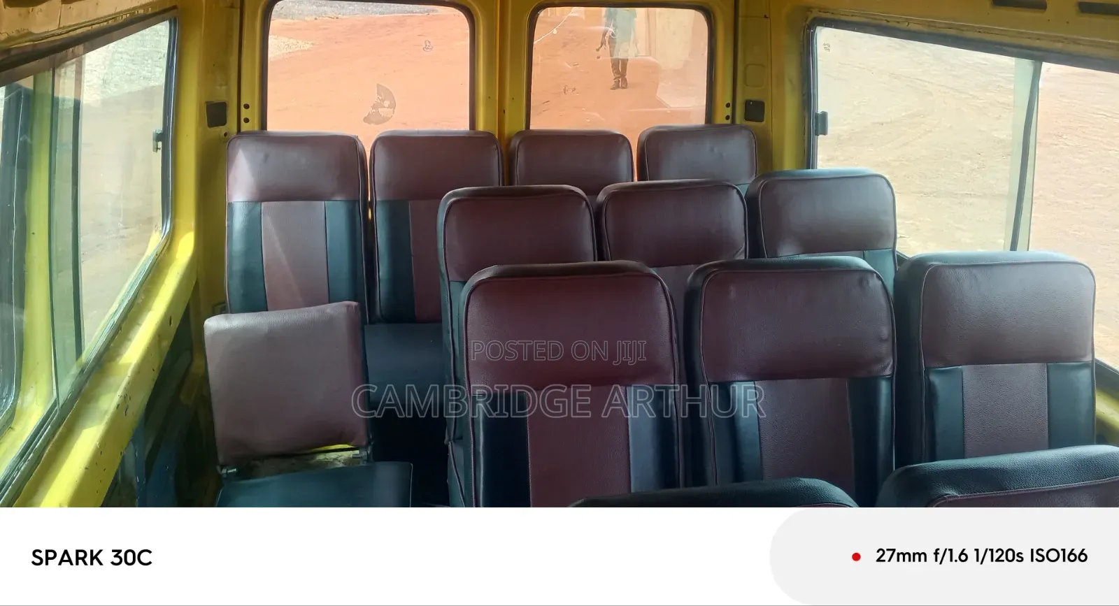Mercedes-Benz Sprinter 2000 Yellow