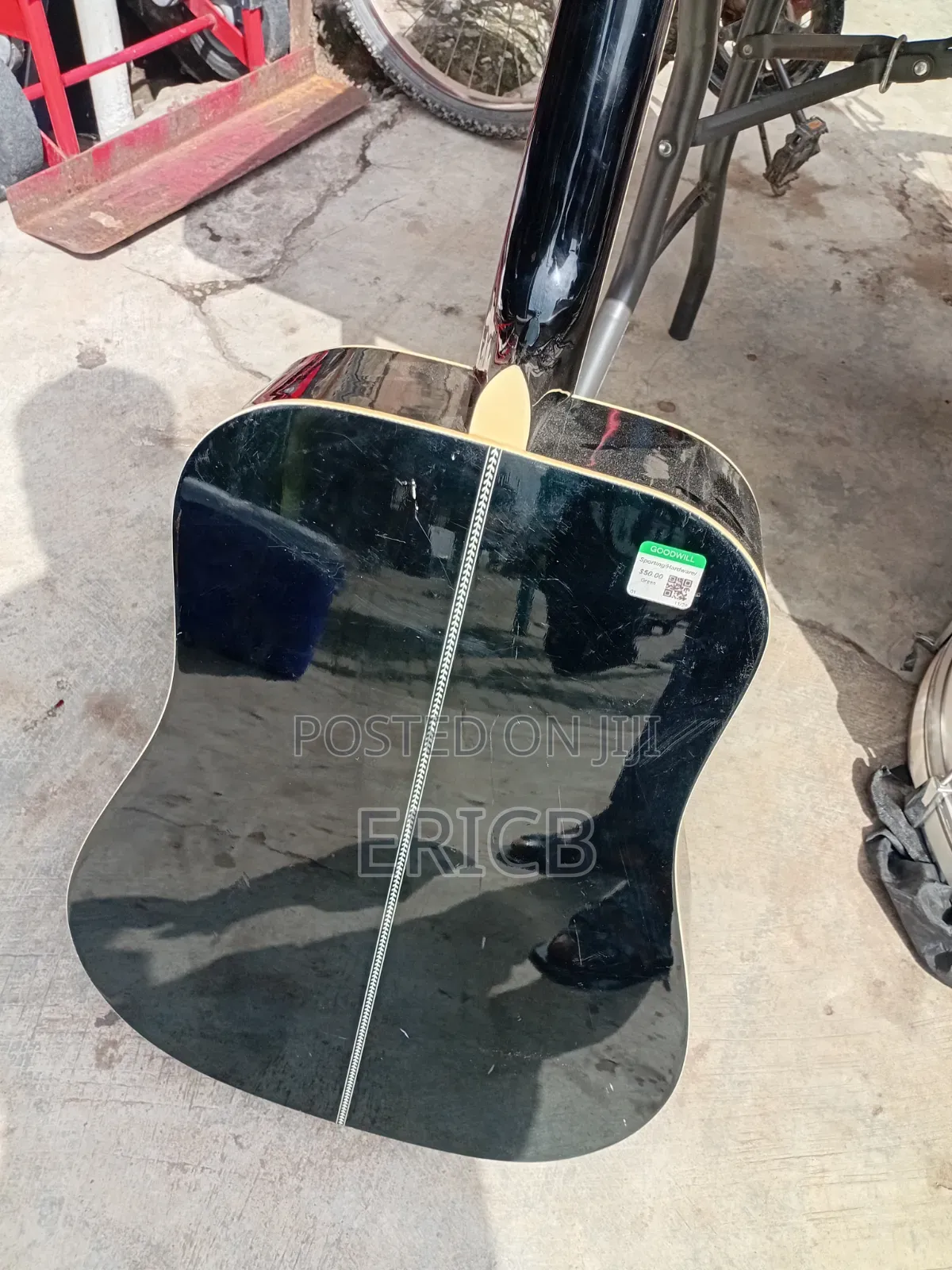 Full Acoustic Guitar