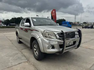 Toyota Hilux 2.7 VVT-i 4X4 SRX 2012 Gray