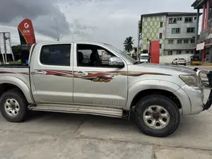 Toyota Hilux 2.7 VVT-i 4X4 SRX 2012 Gray