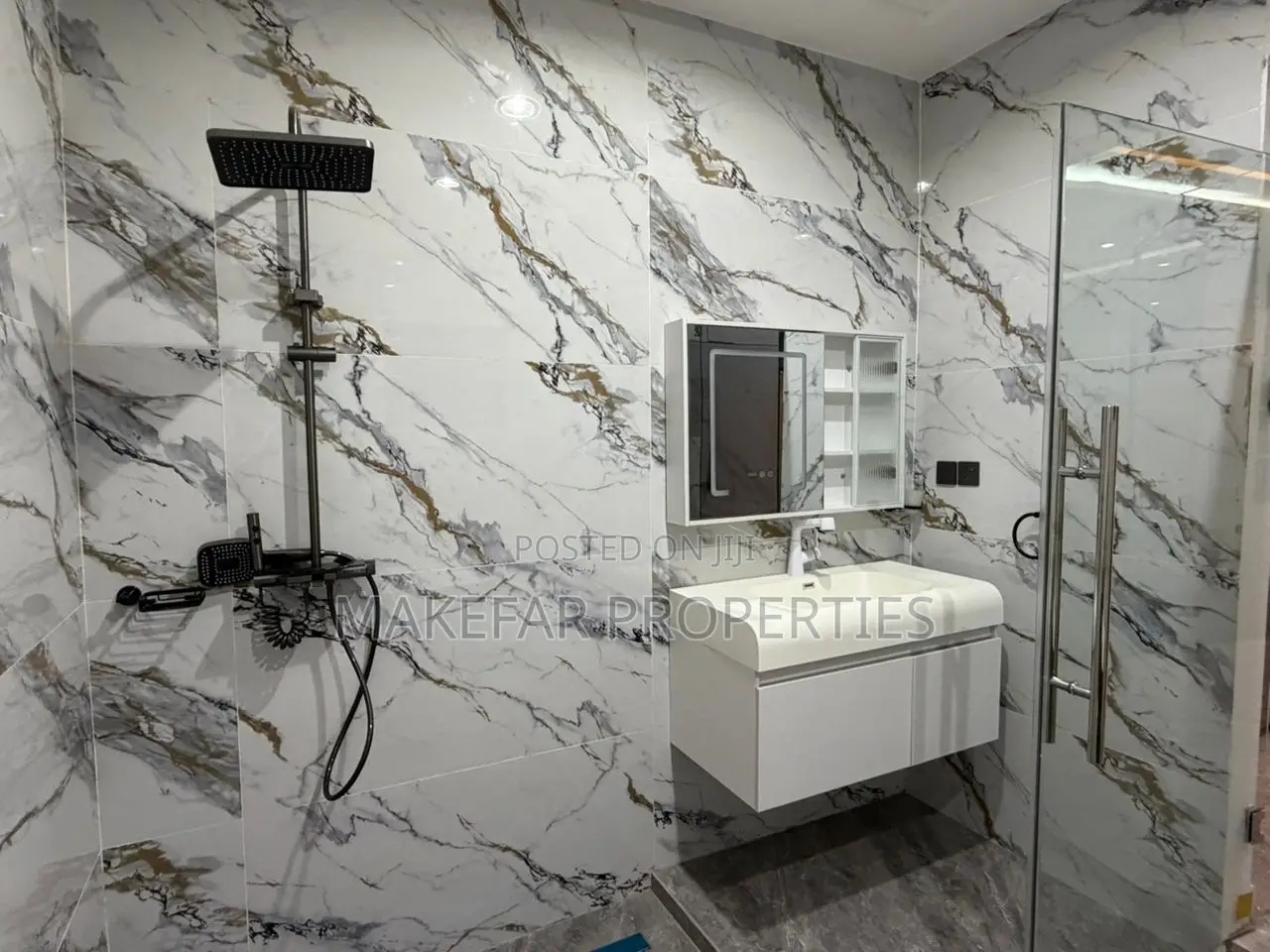 3bdrm House in Lake Side Estate for sale