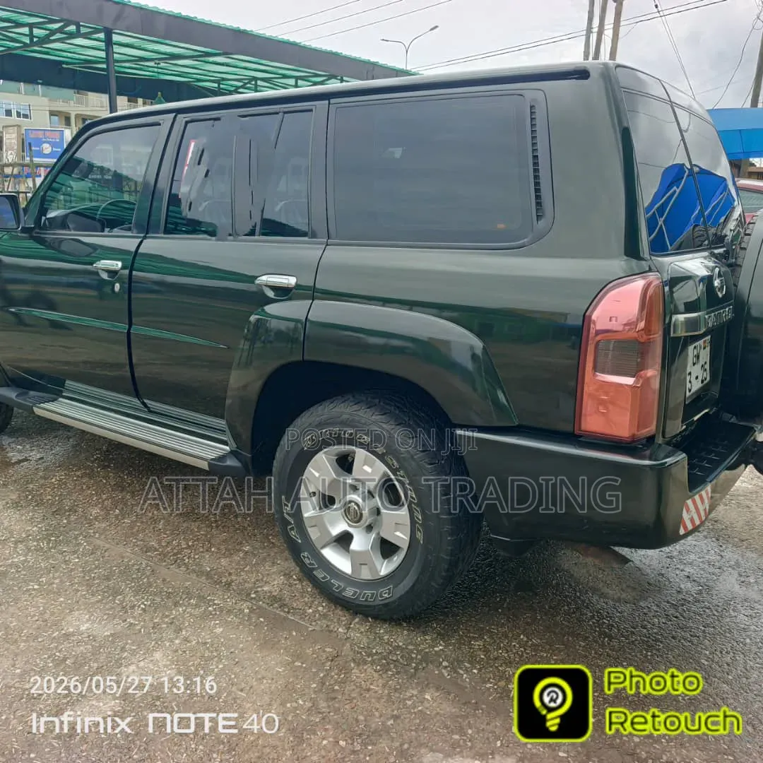 Nissan Patrol 2017 Black