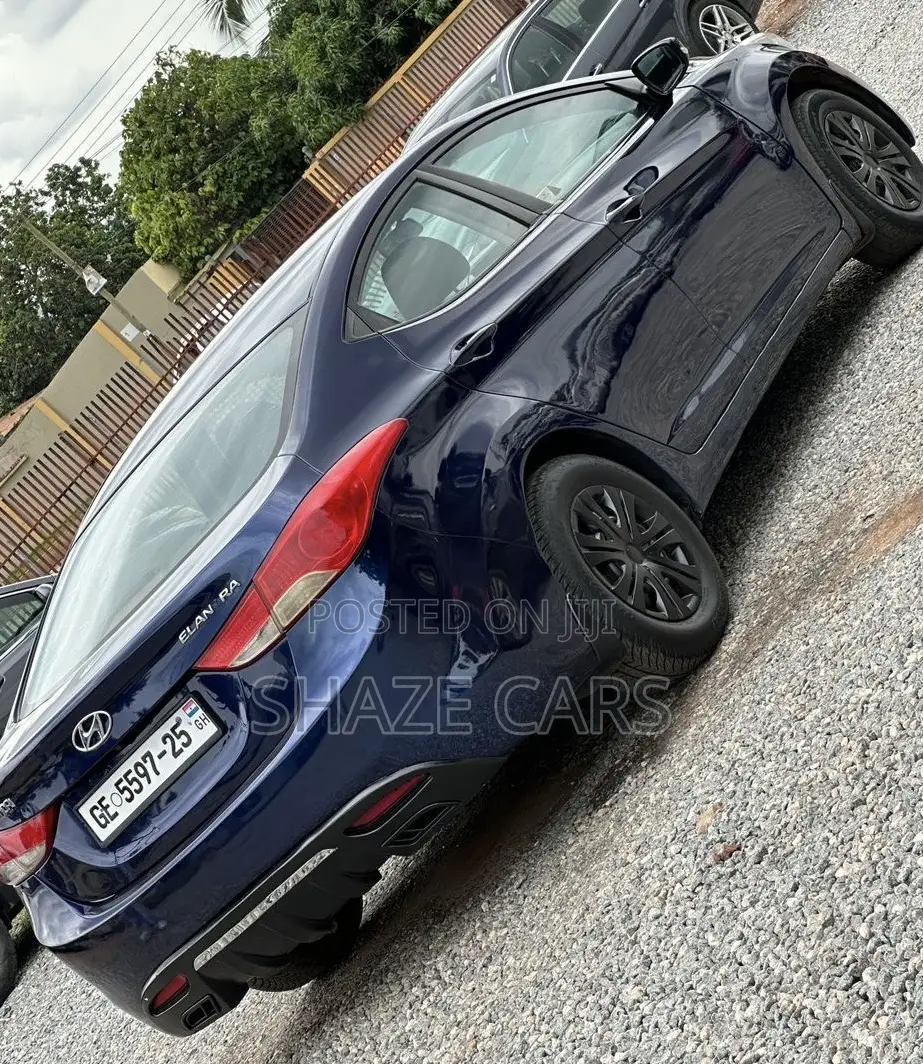 Hyundai Elantra 2013 Blue