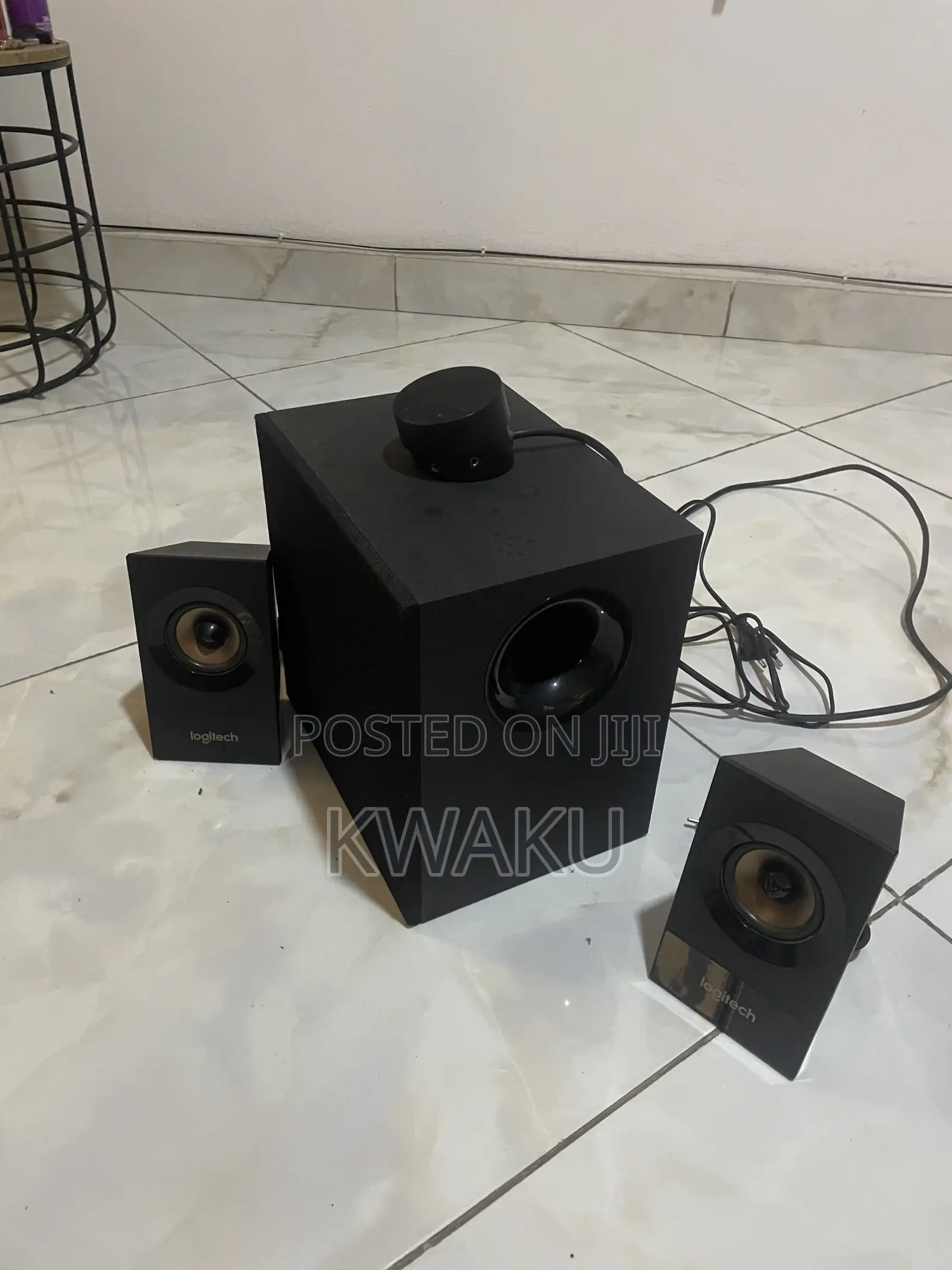 120w Logitech 2.1 Speaker System