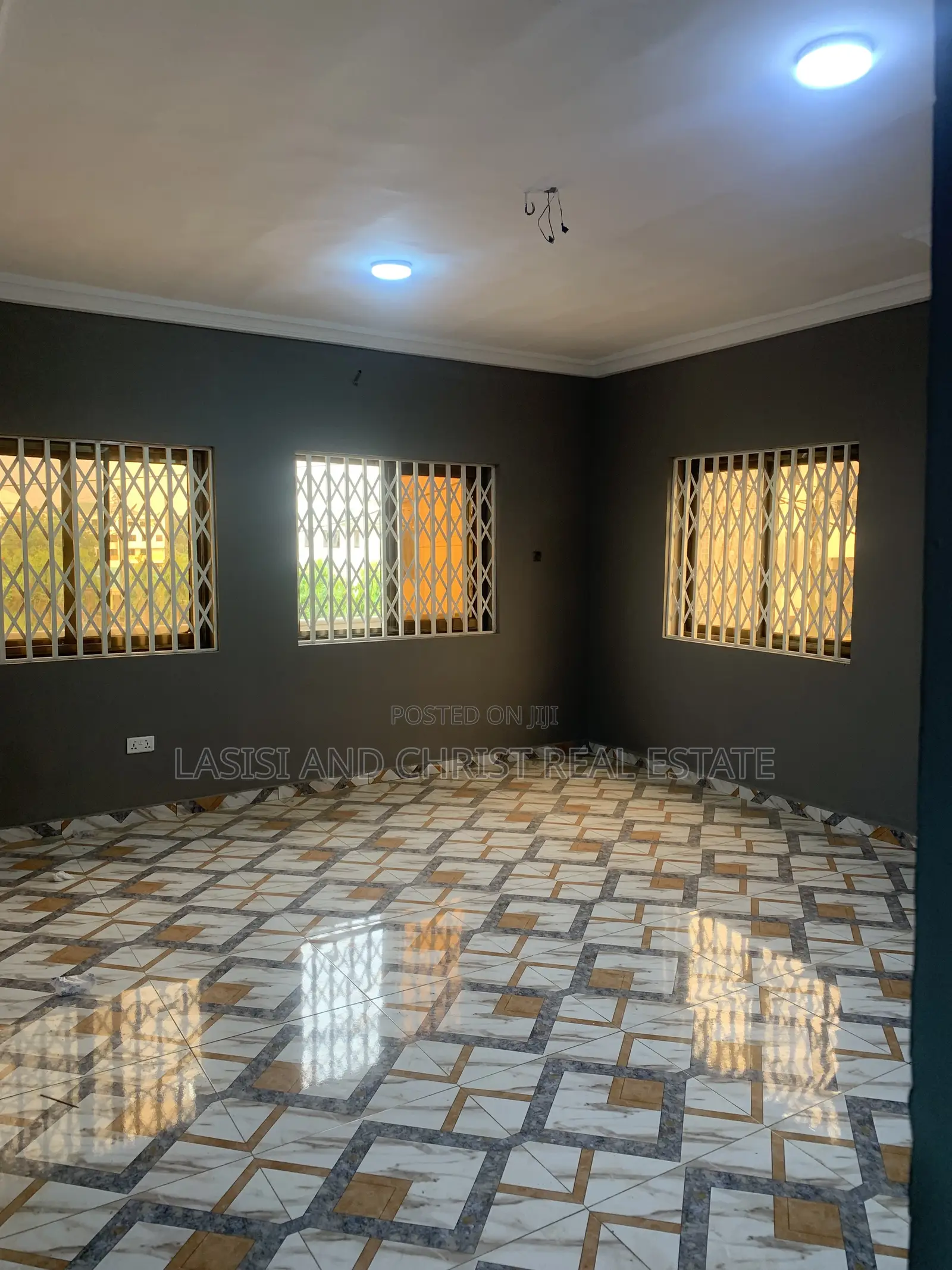2bdrm Apartment in Lasisi And Christ, Amasaman for rent