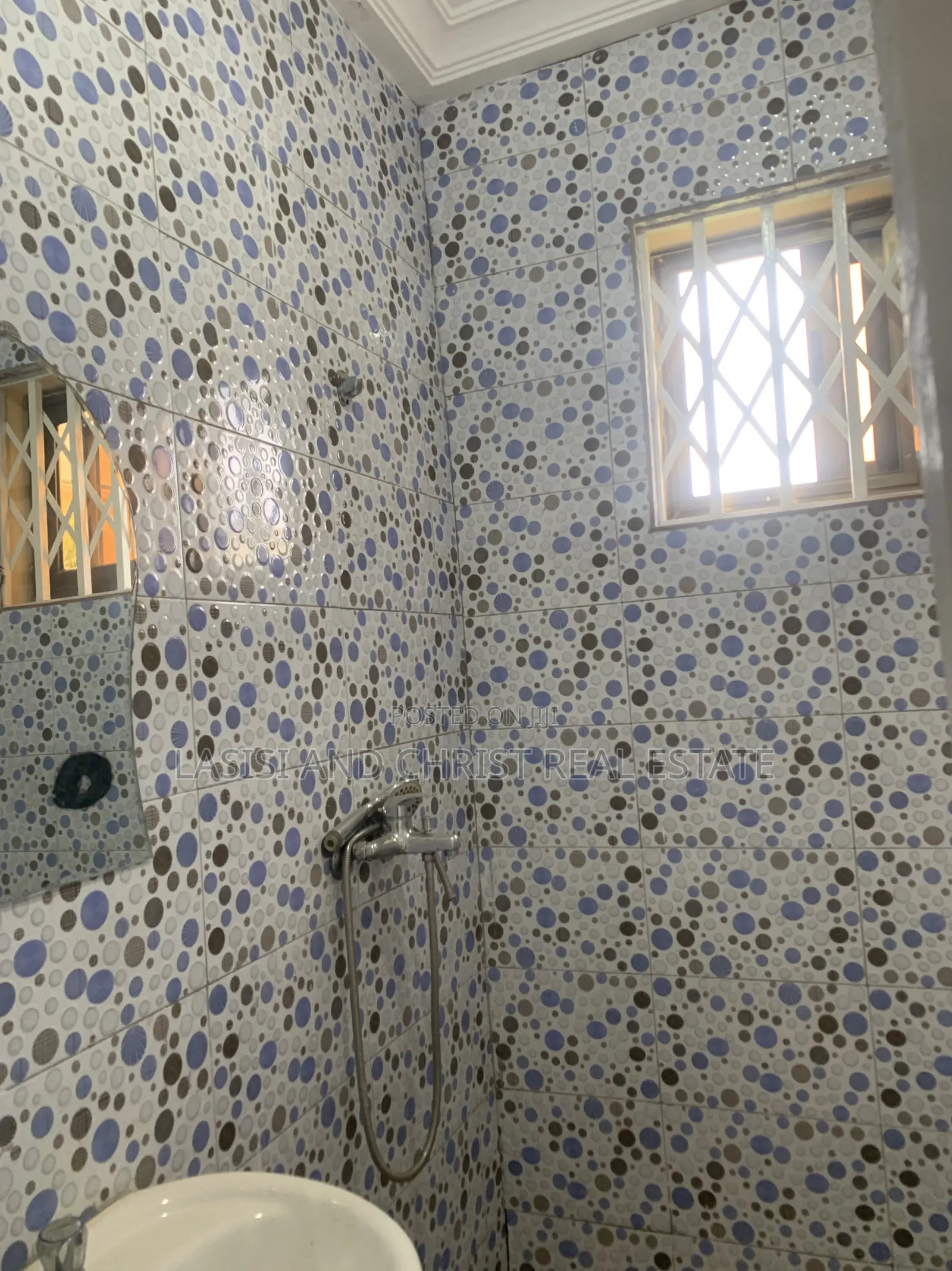 2bdrm Apartment in Lasisi And Christ, Amasaman for rent