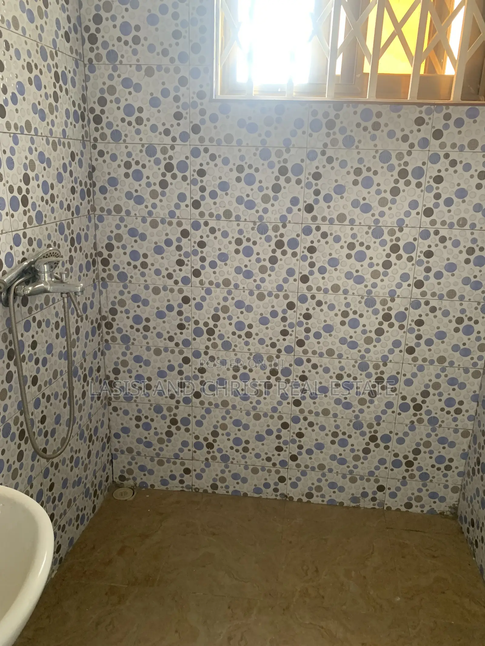 2bdrm Apartment in Lasisi And Christ, Amasaman for rent