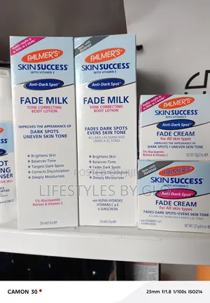 Palmers Skin Success Fade Milk Cream ( Retinol Niacinamide)