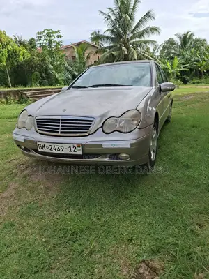 Mercedes-Benz C180 2003 Brown