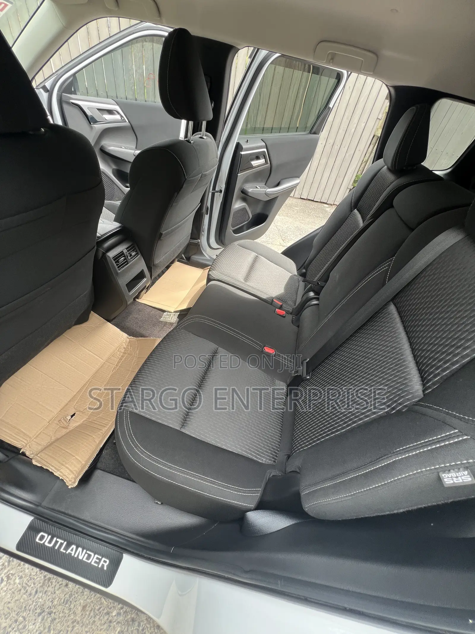 Mitsubishi Outlander SEL Launch Edition 2022 White