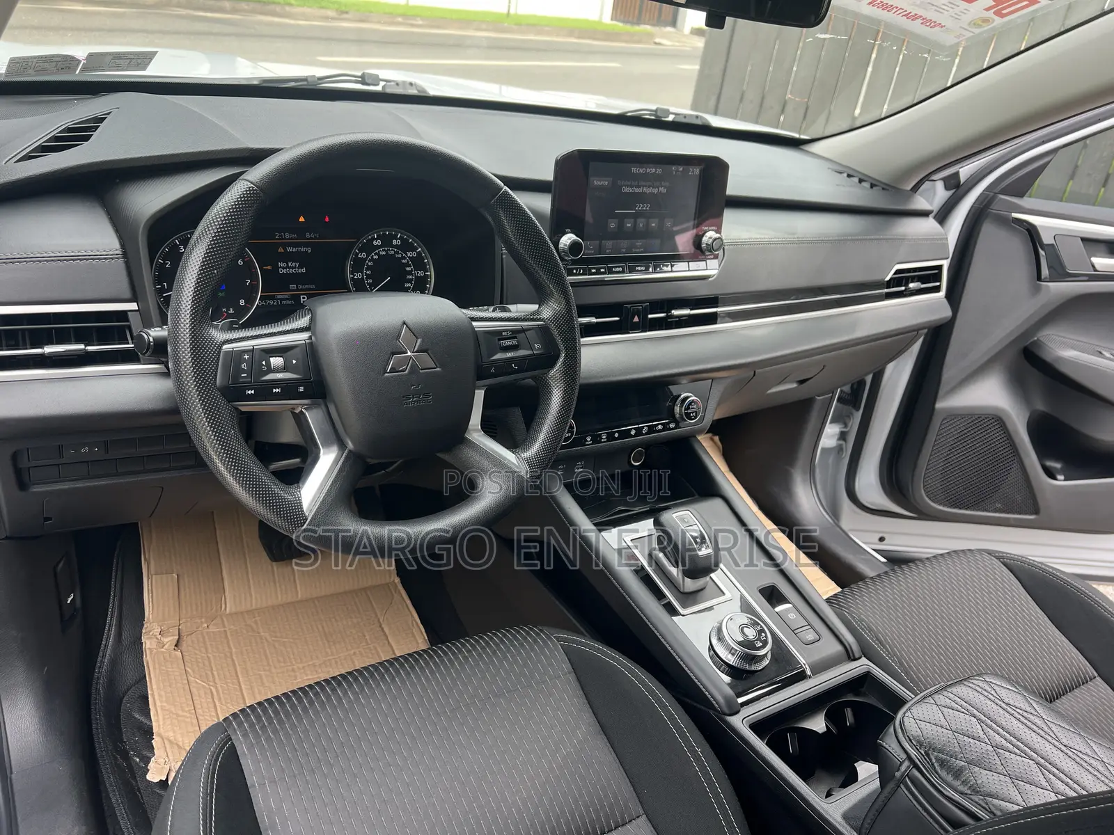 Mitsubishi Outlander SEL Launch Edition 2022 White