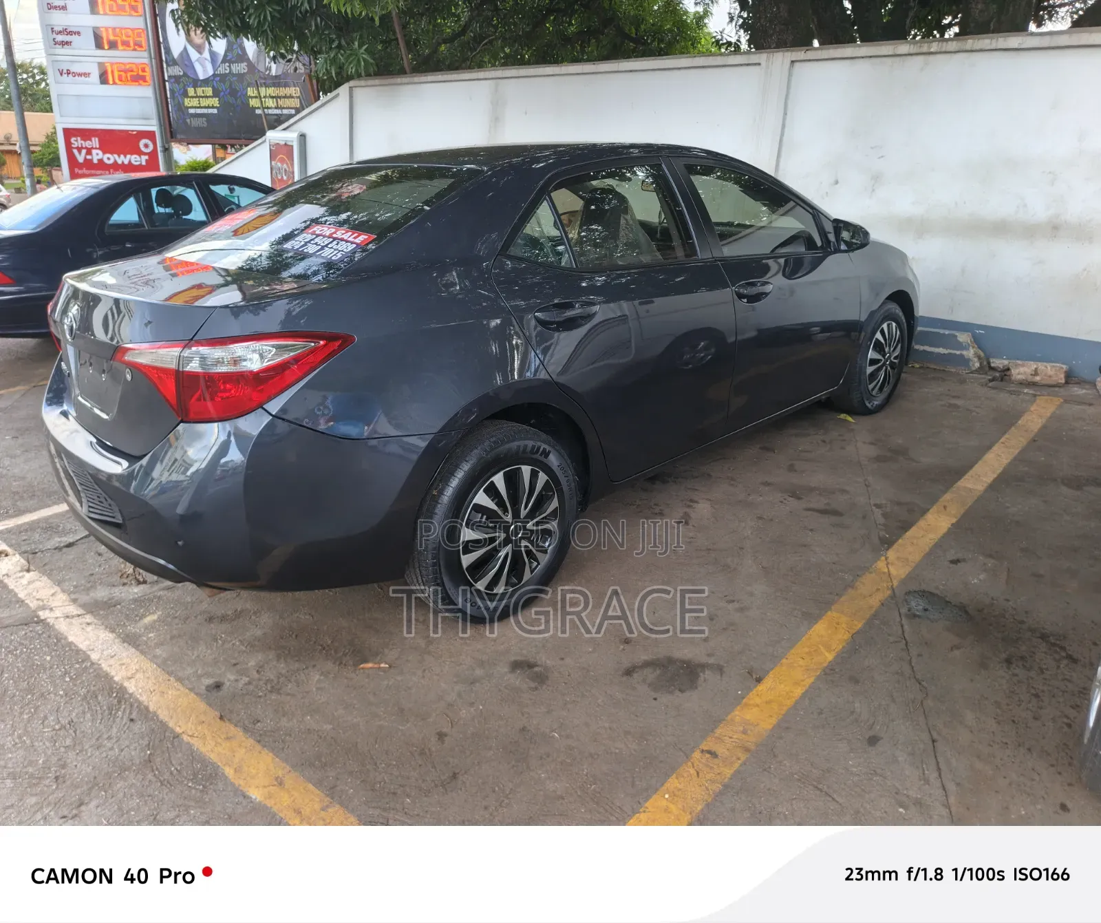 Toyota Corolla LE 4dr Sedan (1.8L 4cyl CVT) 2016 Gray