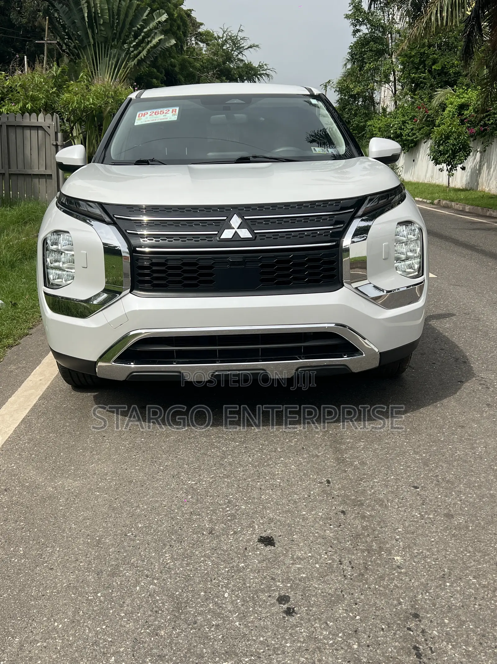 Mitsubishi Outlander SEL Launch Edition 2022 White