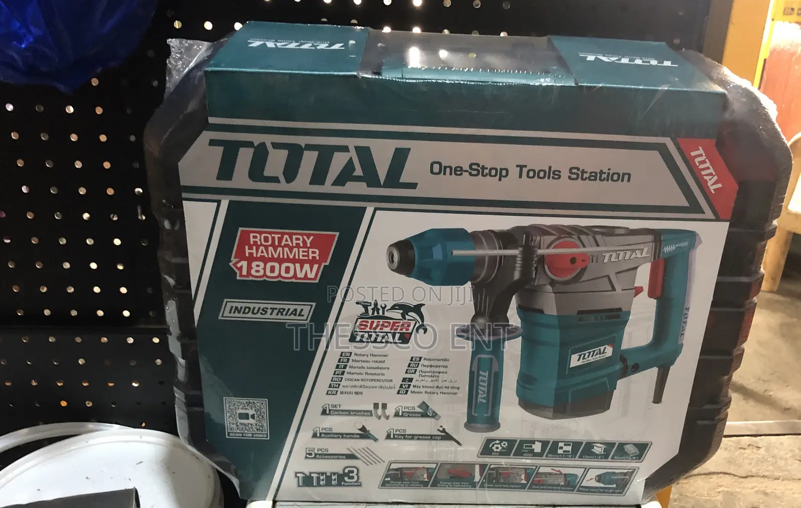 Total Rotary Hammer Drill 1800w