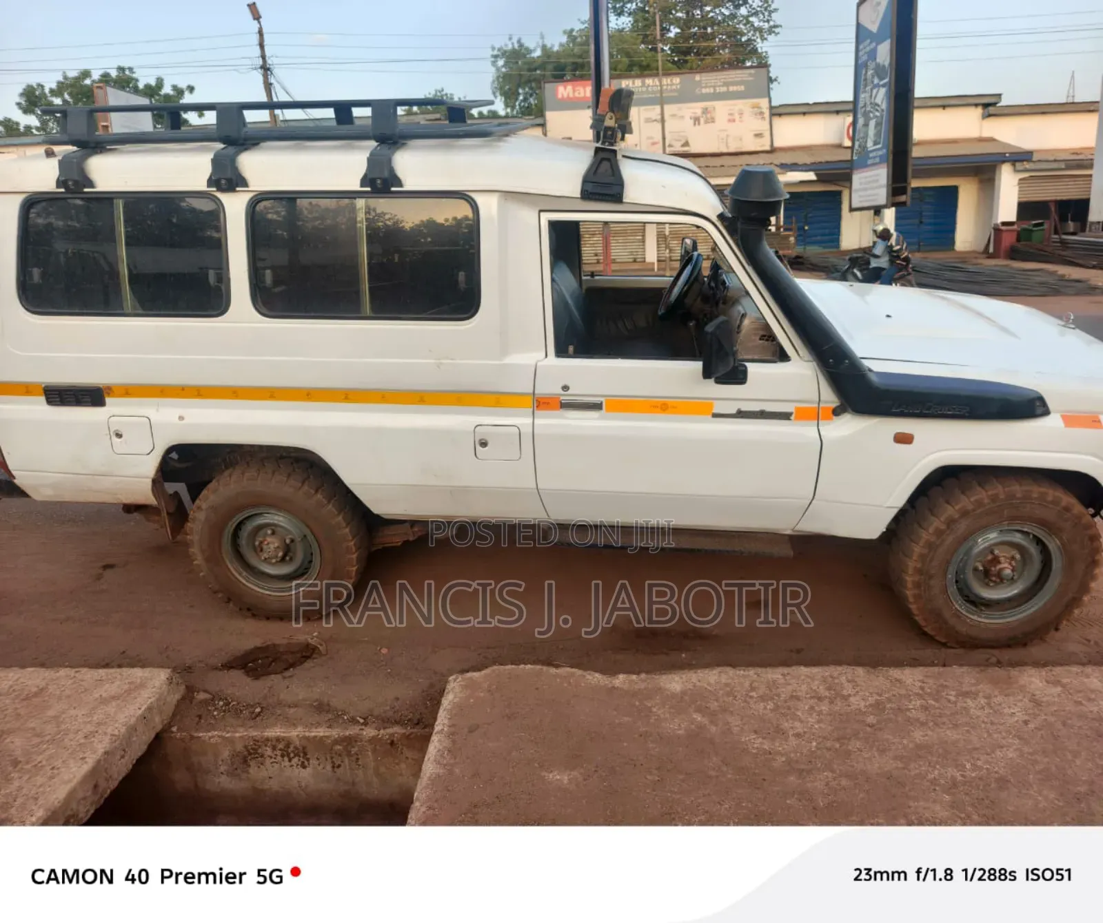 Toyota Land Cruiser 2011 White