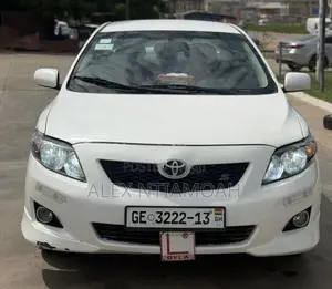 Toyota Corolla 2010 White